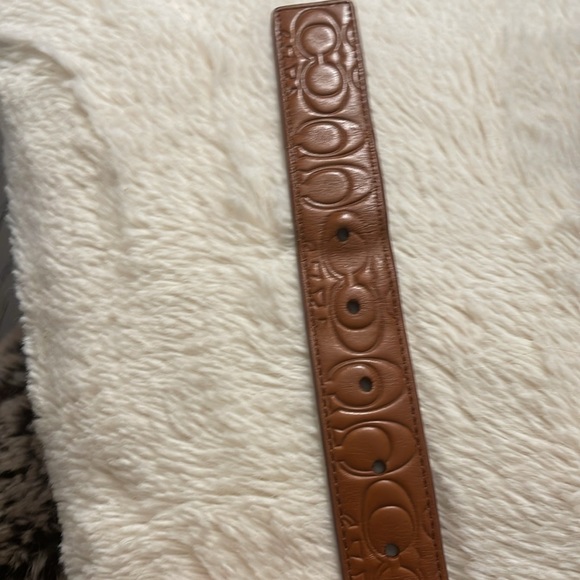 Coach Monogram Signature Leather Logo Cognac & Gold Belt Size 34 - Picture 5 of 10